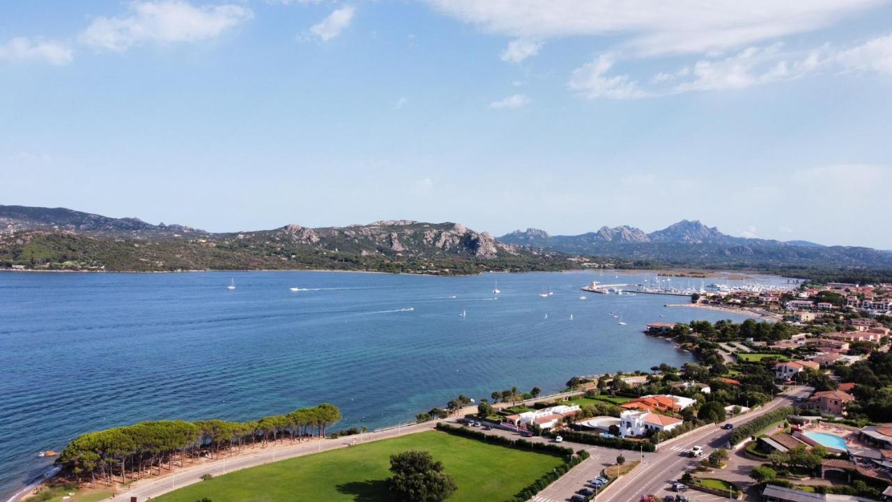 Aqua Life Luxury Apartment Arzachena Buitenkant foto