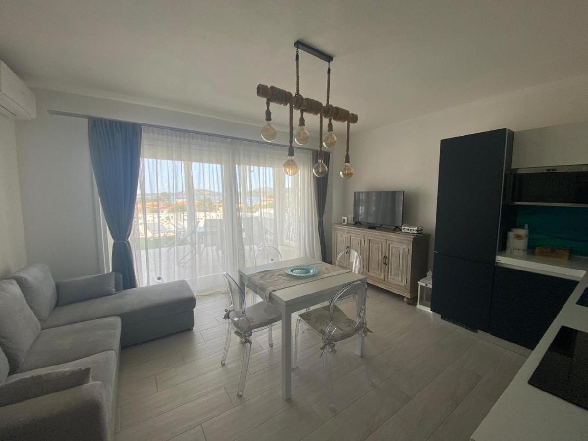 Aqua Life Luxury Apartment Arzachena Buitenkant foto